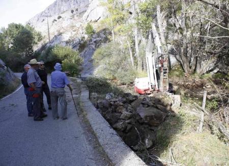 La CHD derriba puertos centenarios del río Dueñas en Ciguera y Salamón.