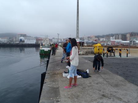Pesca desde el muelle.